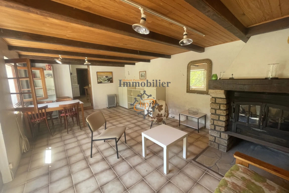 Maison de campagne avec terrain et studio à Broquiès dans la vallée du Tarn 