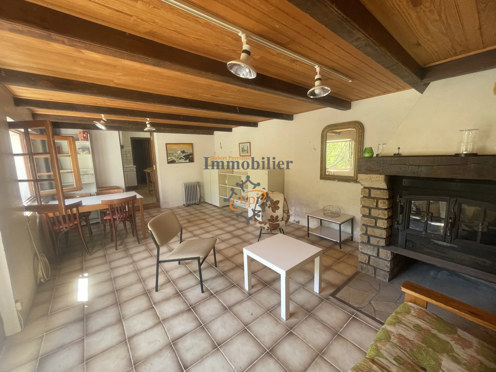 Maison de campagne avec terrain et studio à Broquiès dans la vallée du Tarn 