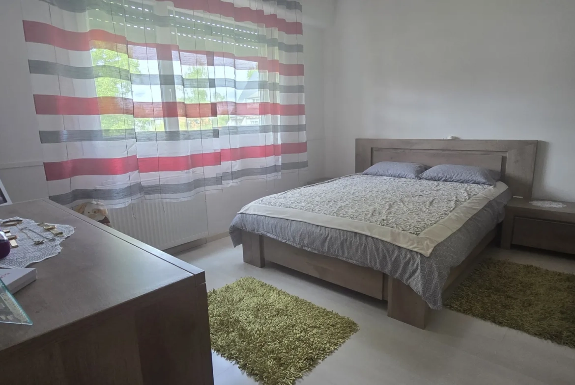 Maison de ville avec grange à Châtillon-Coligny, rare opportunité d'investissement 