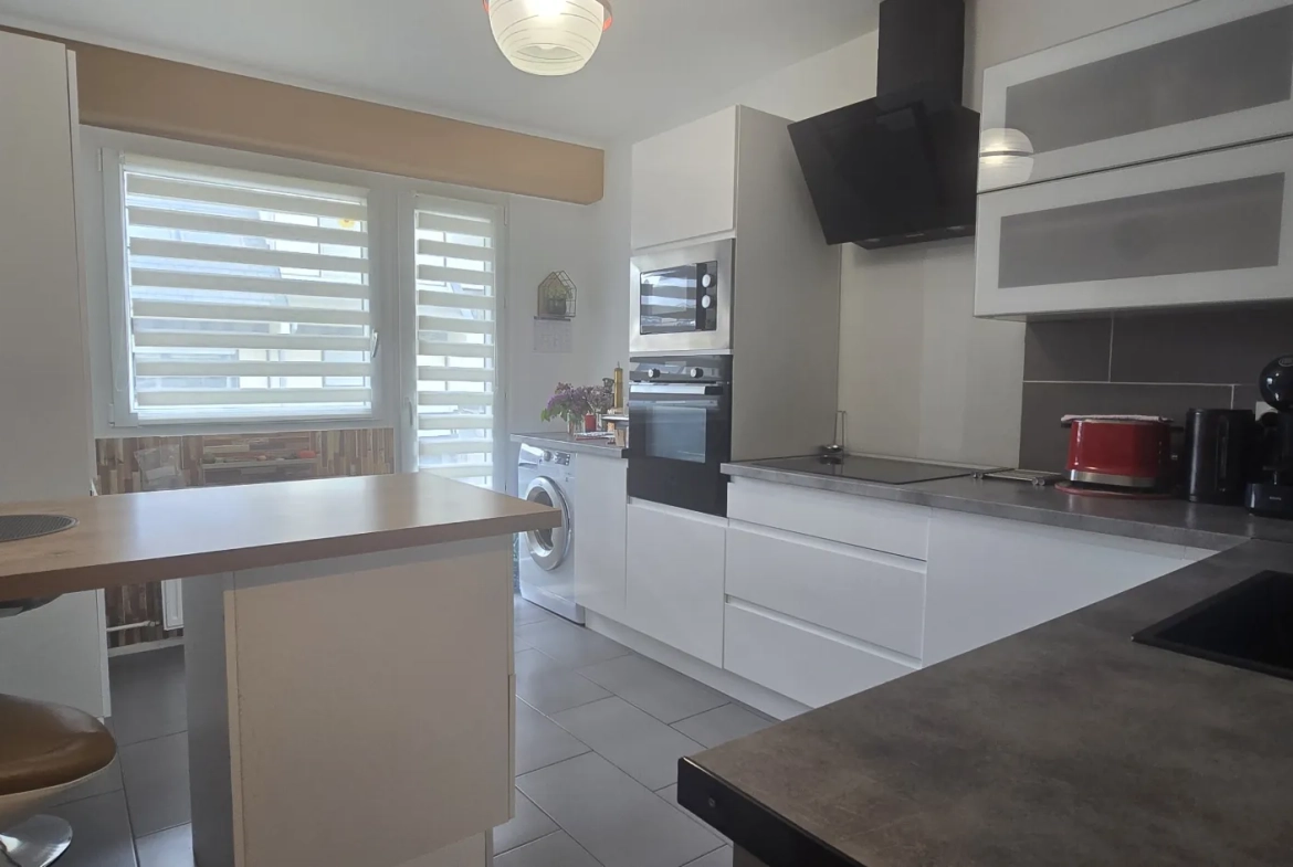 Maison de ville avec grange à Châtillon-Coligny, rare opportunité d'investissement 