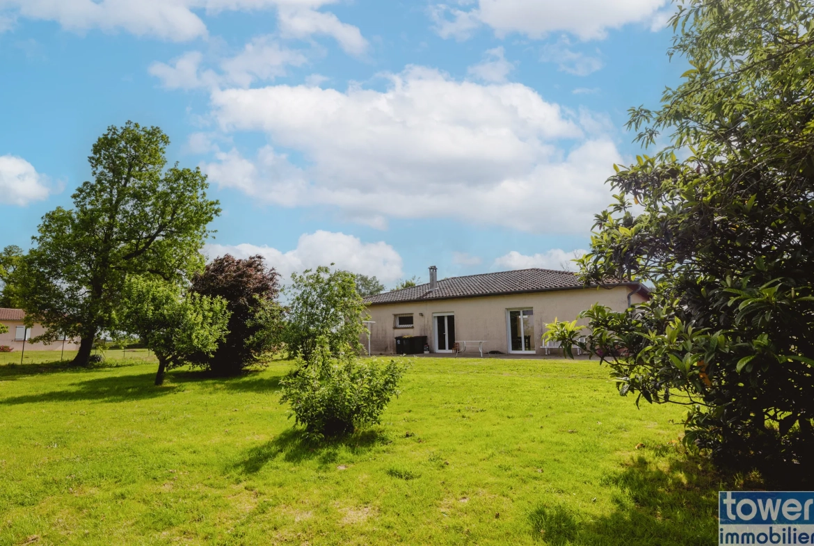Maison de charme avec grand jardin à Poucharramet, 3 chambres, ambiance paisible 