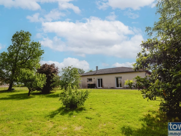 Maison de charme avec grand jardin à Poucharramet, 3 chambres, ambiance paisible