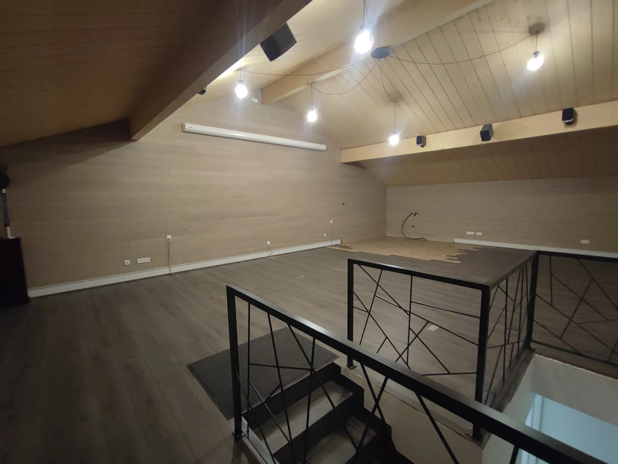 Maison de ville récente 210 m² avec terrain à Voujeaucourt 