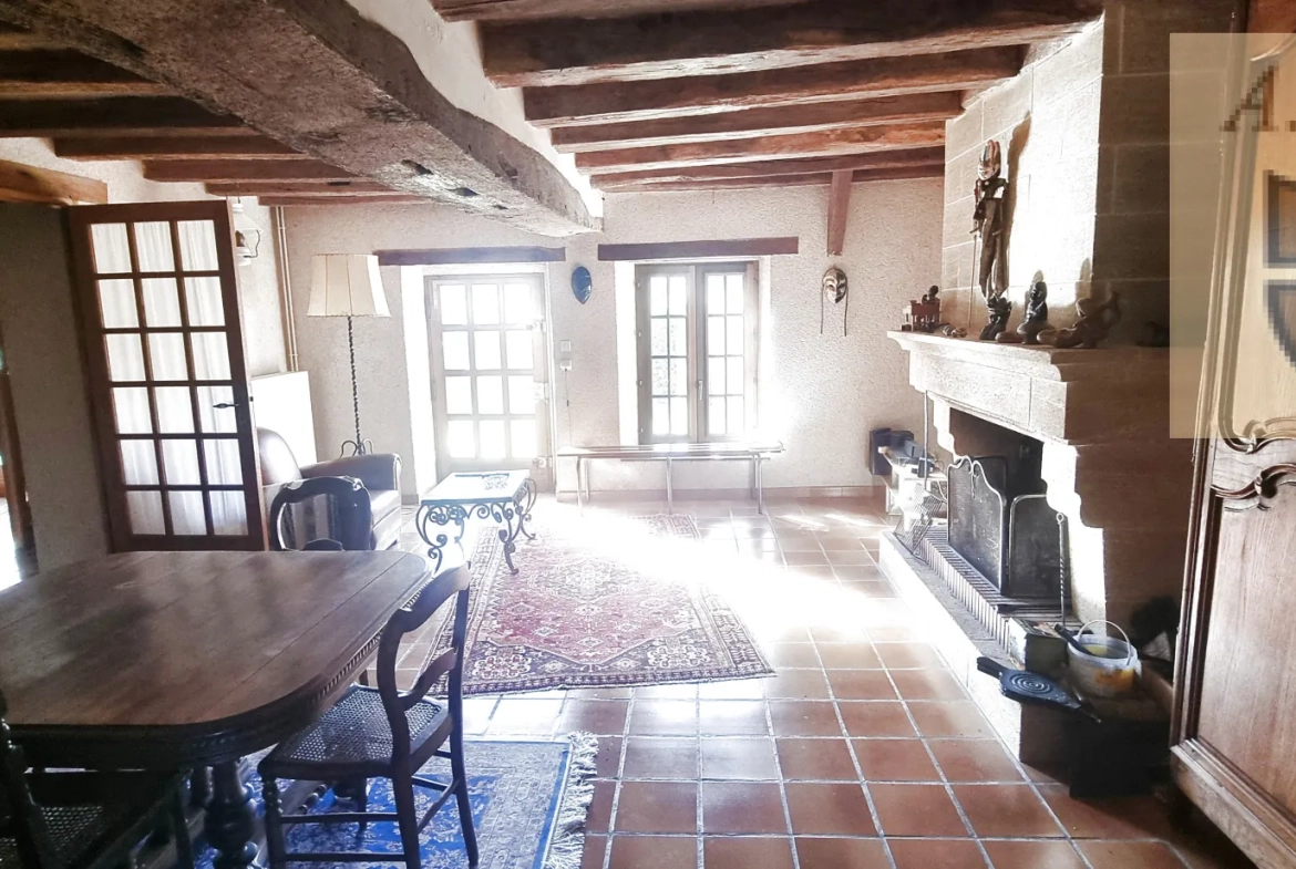 Longère en bord du Loir avec jardin, proche de Vendôme – Charme et authenticité 