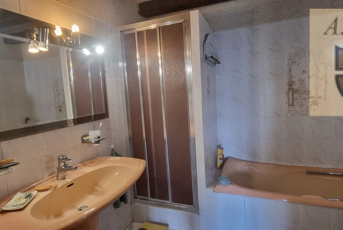 Longère en bord du Loir avec jardin, proche de Vendôme – Charme et authenticité 