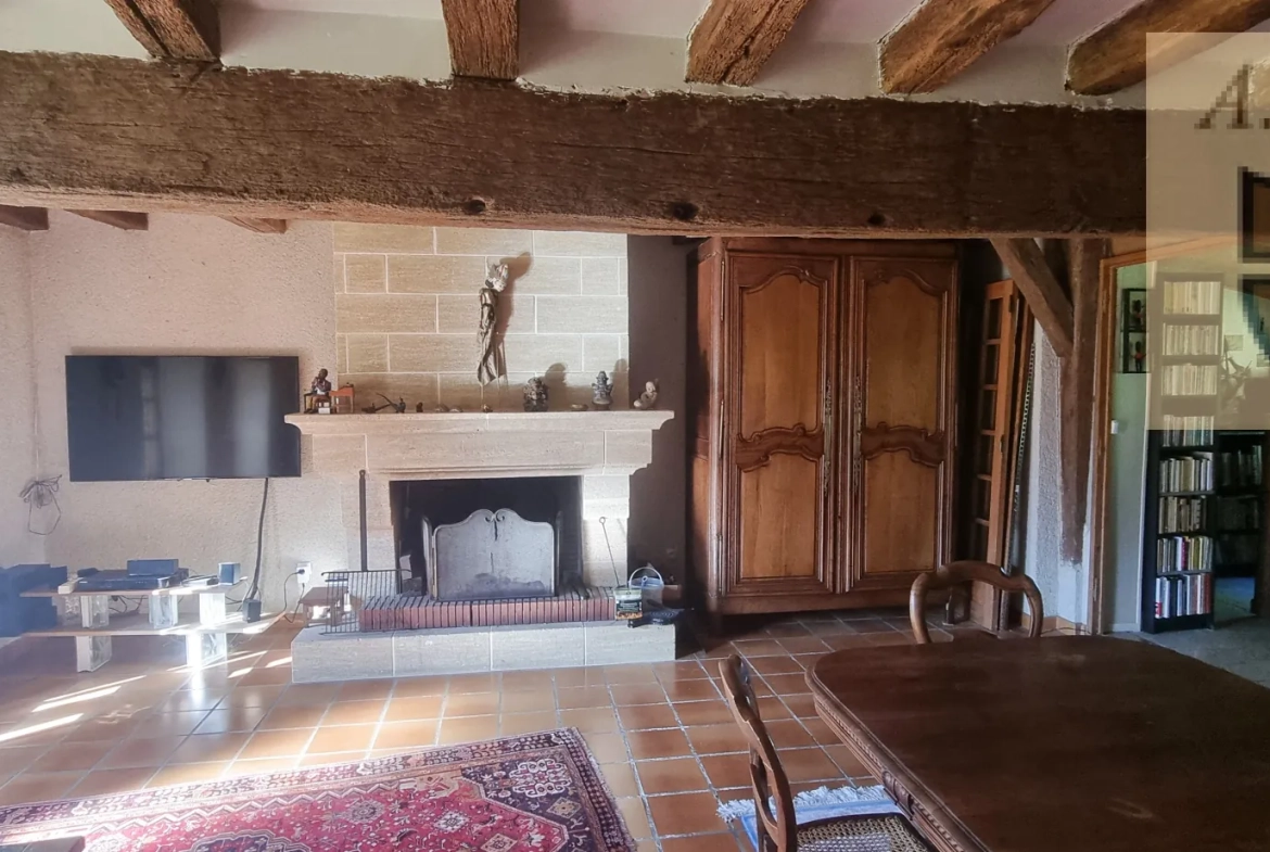 Longère en bord du Loir avec jardin, proche de Vendôme – Charme et authenticité 