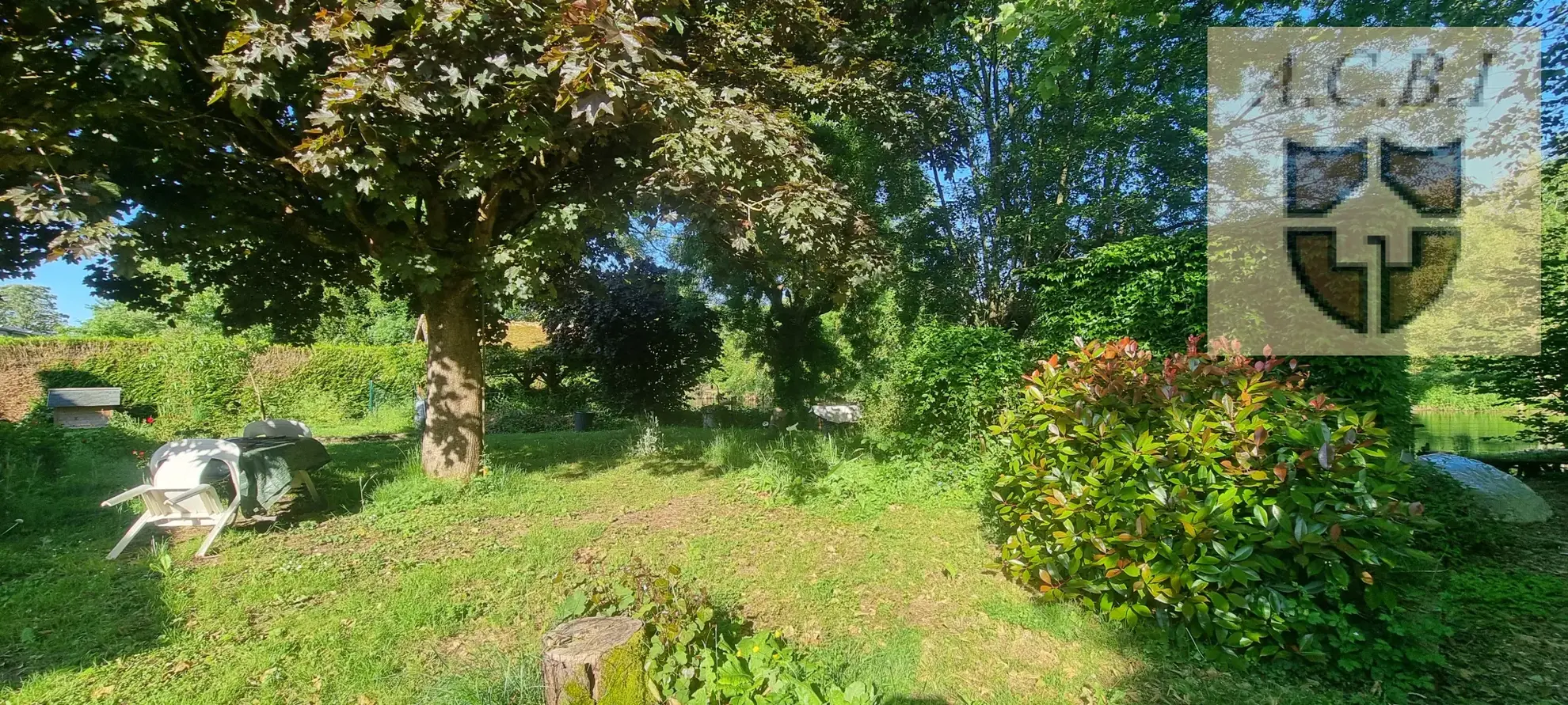 Longère en bord du Loir avec jardin, proche de Vendôme – Charme et authenticité 