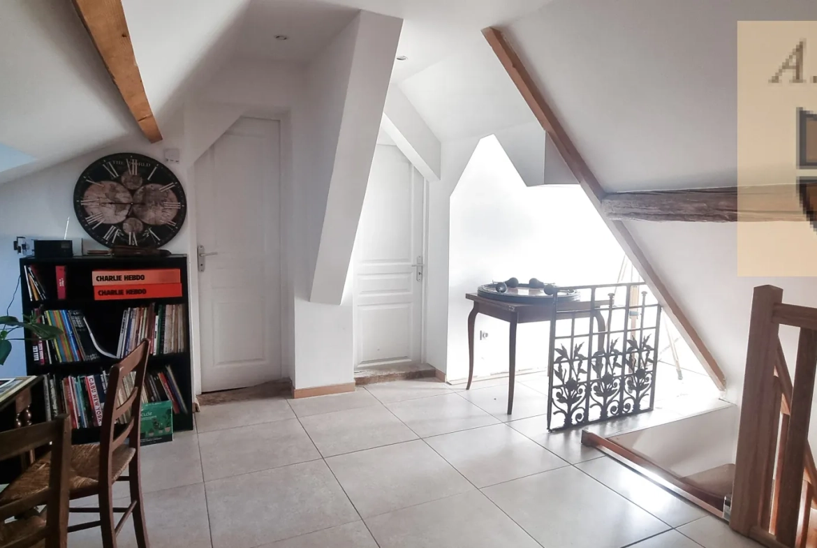 Longère en bord du Loir avec jardin, proche de Vendôme – Charme et authenticité 