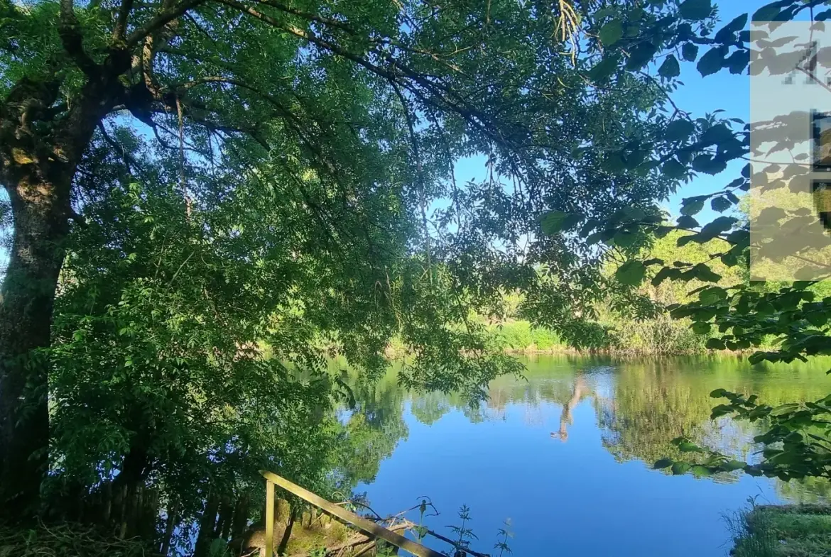 Longère en bord du Loir avec jardin, proche de Vendôme – Charme et authenticité 