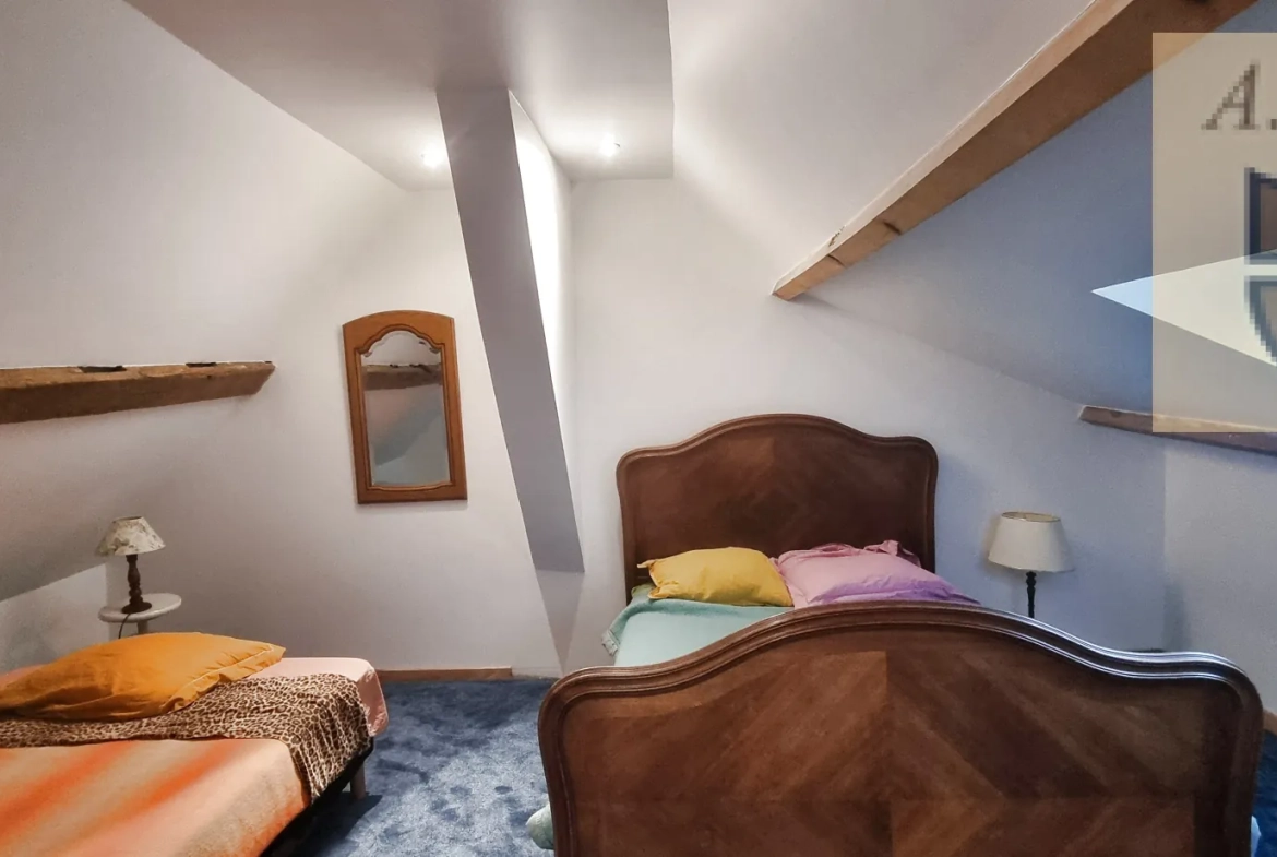 Longère en bord du Loir avec jardin, proche de Vendôme – Charme et authenticité 