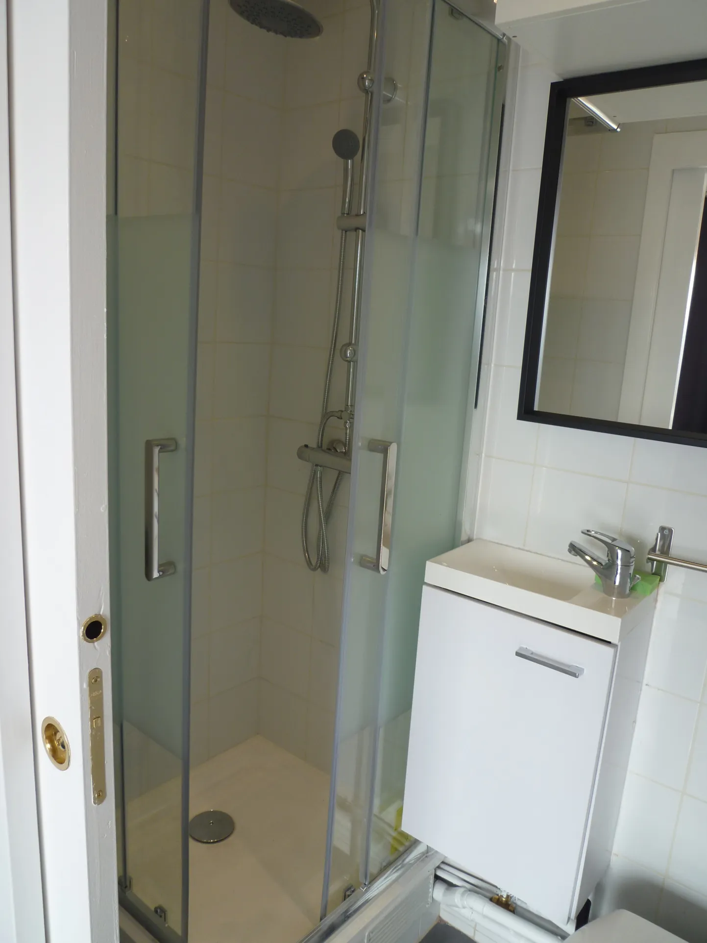 Vente d'une studette avec vue et balcon à Boulogne-Billancourt 