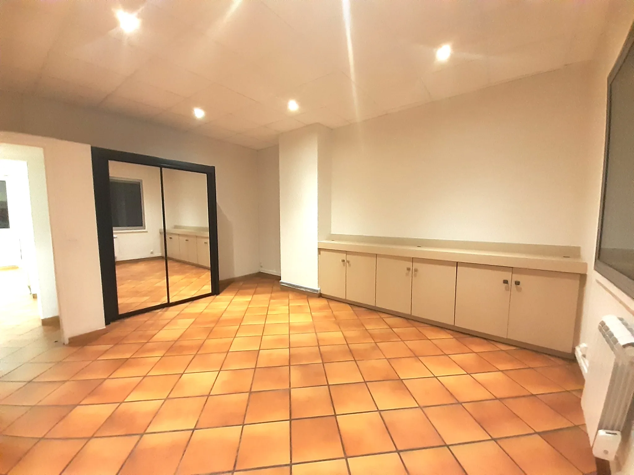 Appartement T3/4 rénové à Perpignan, idéal investisseur ou premier achat à proximité du centre-ville 
