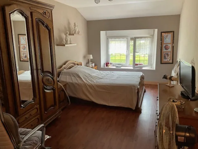 Maison rénovée avec 4 chambres à Bulgneville - Proche A31 