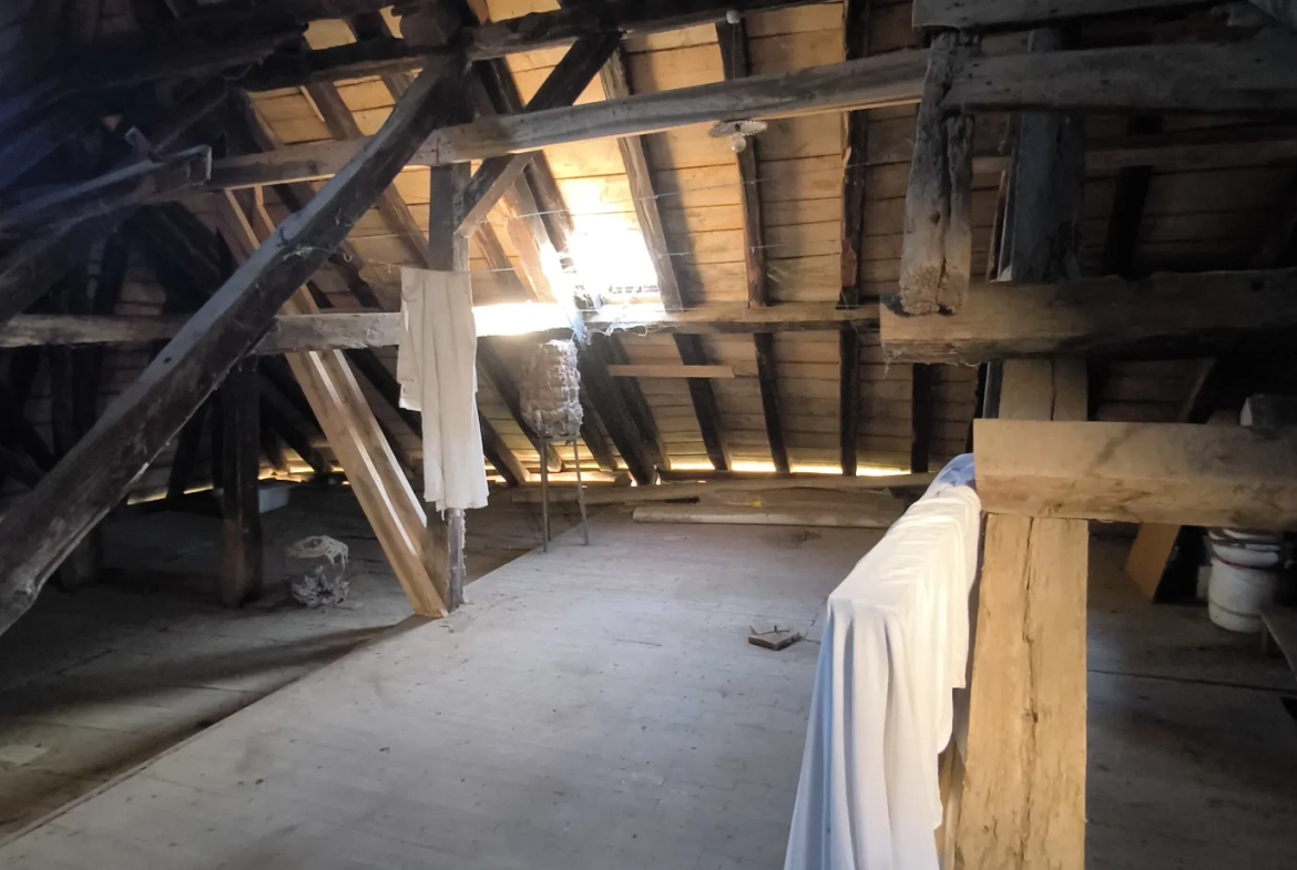 Maison en pierre avec vue panoramique à Conques-en-Rouergue 