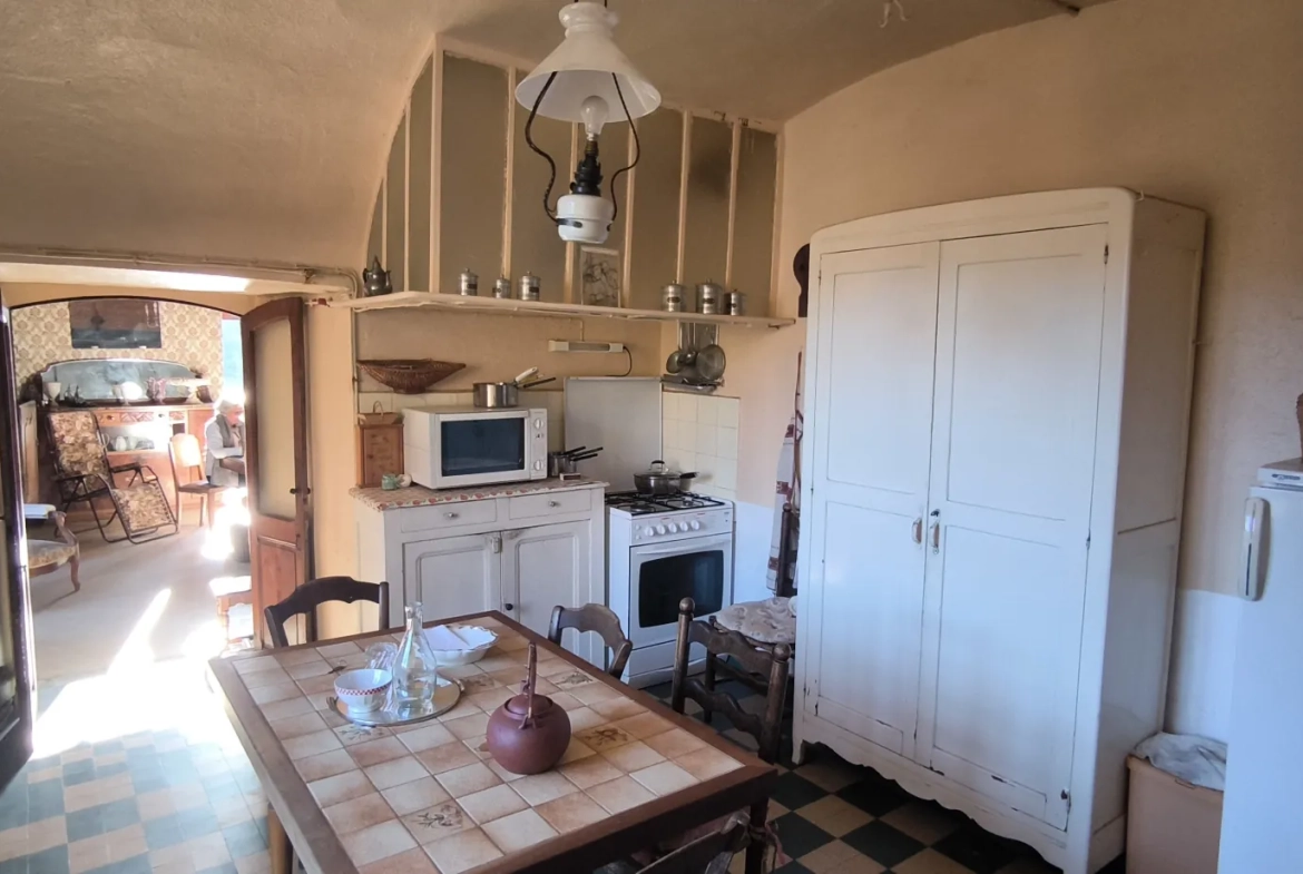 Maison en pierre avec vue panoramique à Conques-en-Rouergue 