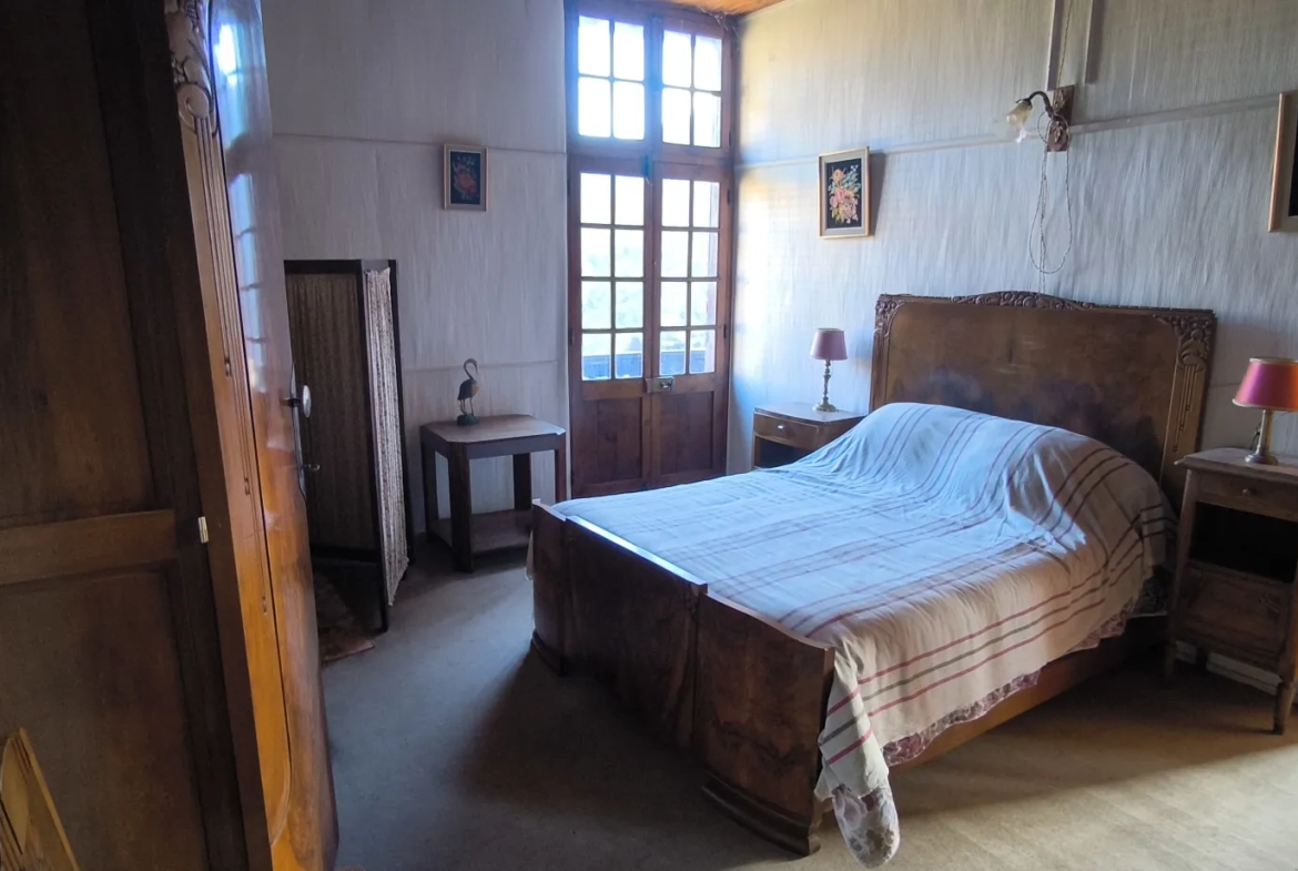 Maison en pierre avec vue panoramique à Conques-en-Rouergue 
