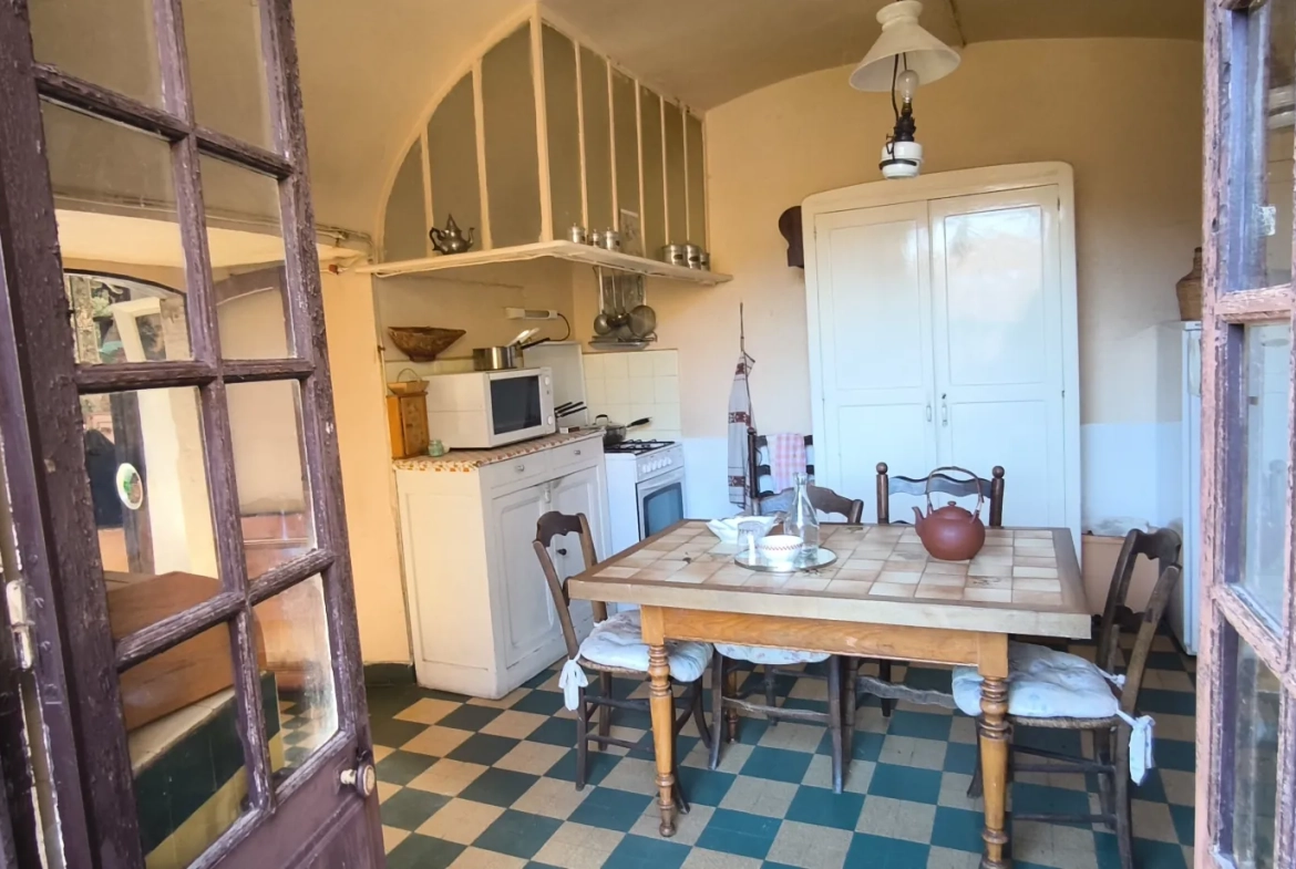 Maison en pierre avec vue panoramique à Conques-en-Rouergue 