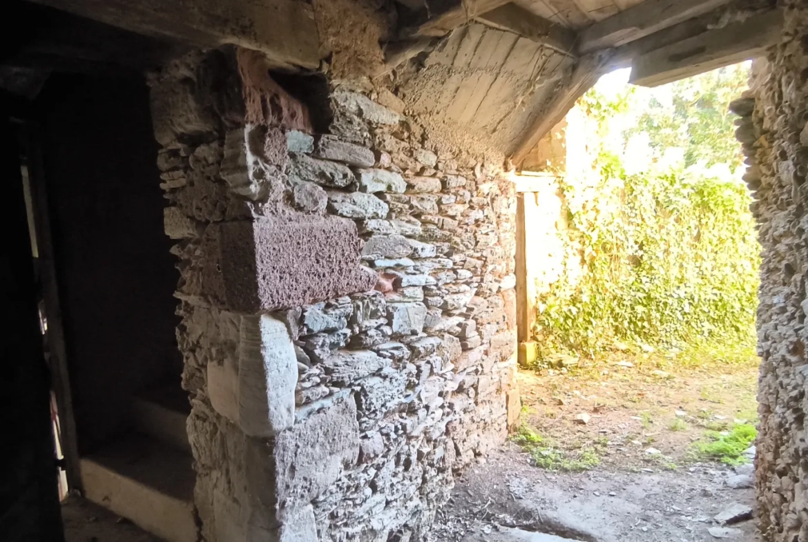 Maison en pierre avec vue panoramique à Conques-en-Rouergue 