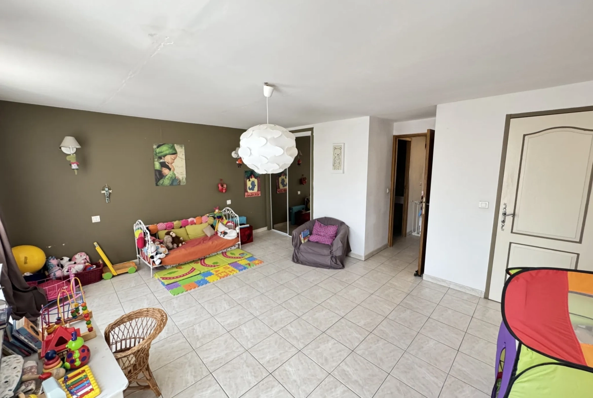 Maison de village lumineuse et spacieuse à La Saulce - 176 m² avec garage 