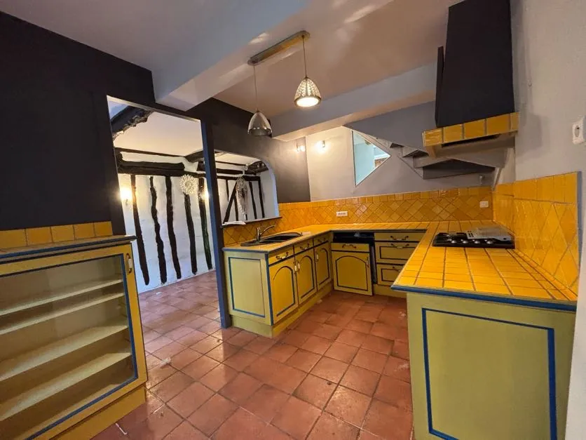 Maison de ville avec cour et charme authentique à Fleurance 