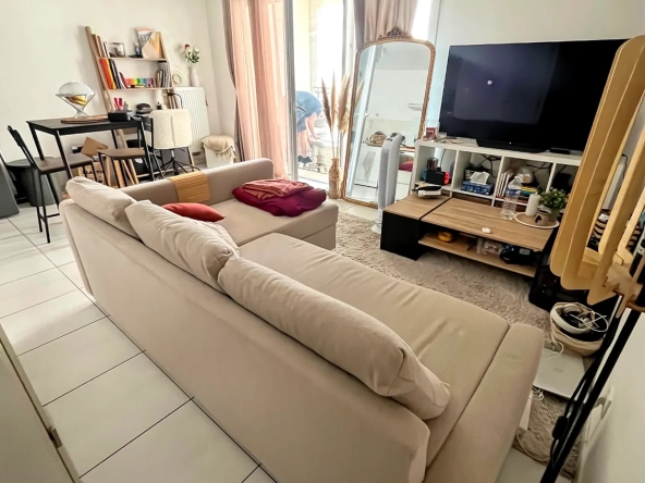 Appartement T2 de 45 m² avec terrasse et parking à Port Marianne, Montpellier