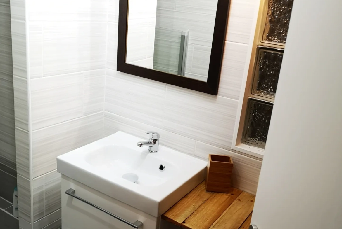 Terrain de loisir avec chalet à Guipry-Messac en bordure de Vilaine 