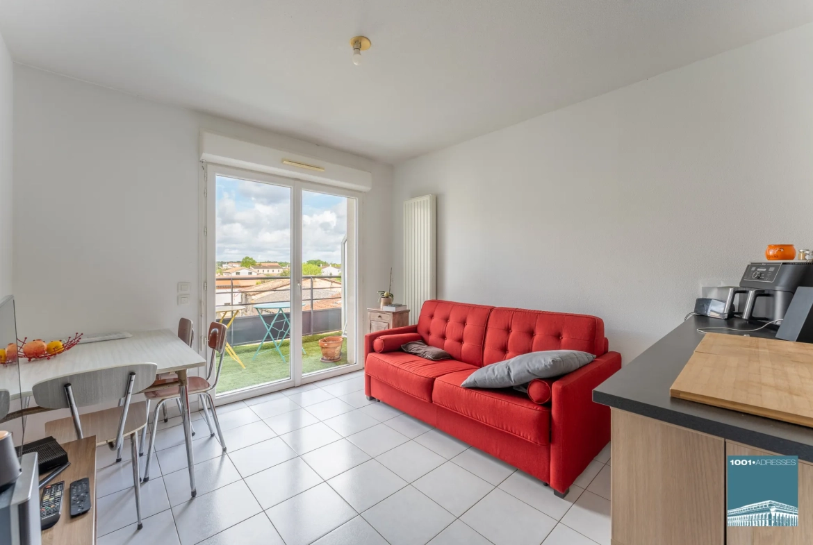 Appartement T2 de 35 m² avec balcon à Parempuyre en résidence récente 