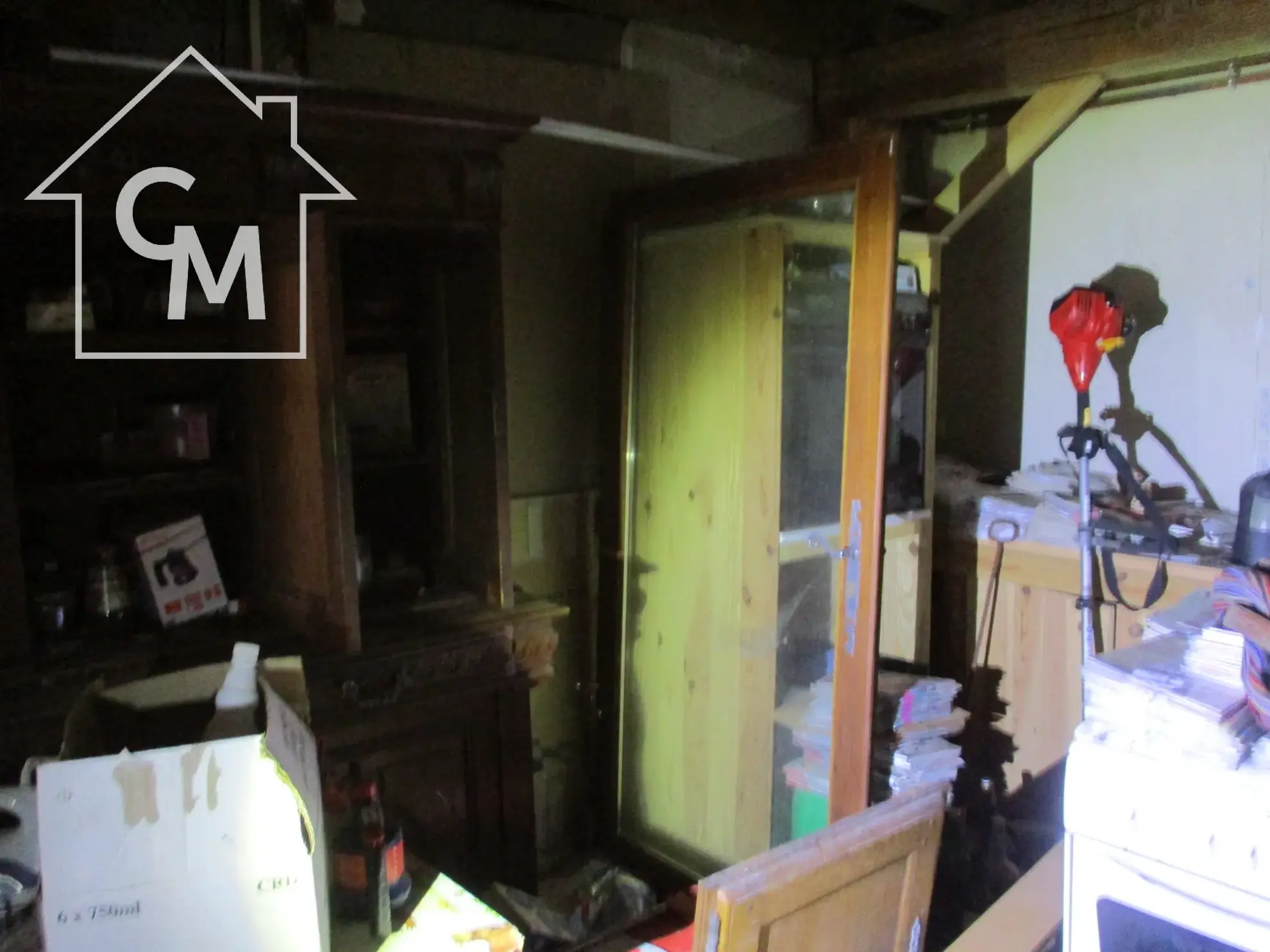 Ancienne grange rénovable avec 3 chambres à Val-doire-et-gartempe 