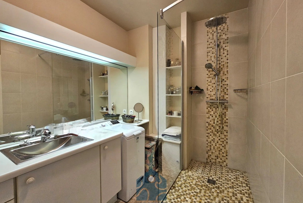 À vendre appartement 3 pièces avec balcon, garage et cave à Clermont-Ferrand 