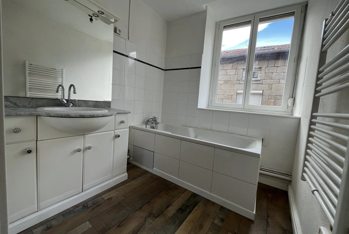 Appartement 3 chambres à Saint-Étienne proche Faculté Jean Monnet - Investissement locatif idéal 