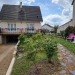 Maison de plain-pied rénovée avec garage et jardin au Mans