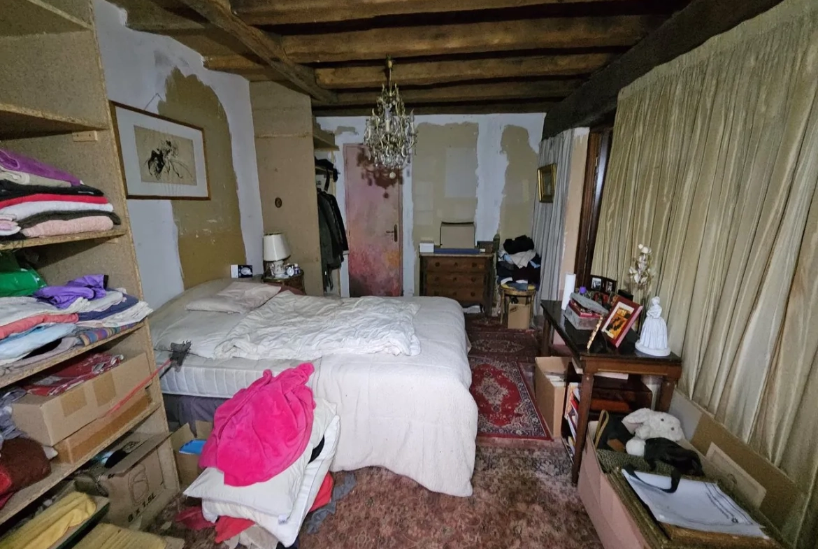 Maison à Bannegon avec jardin, dépendances et garage – investissement à ne pas manquer 