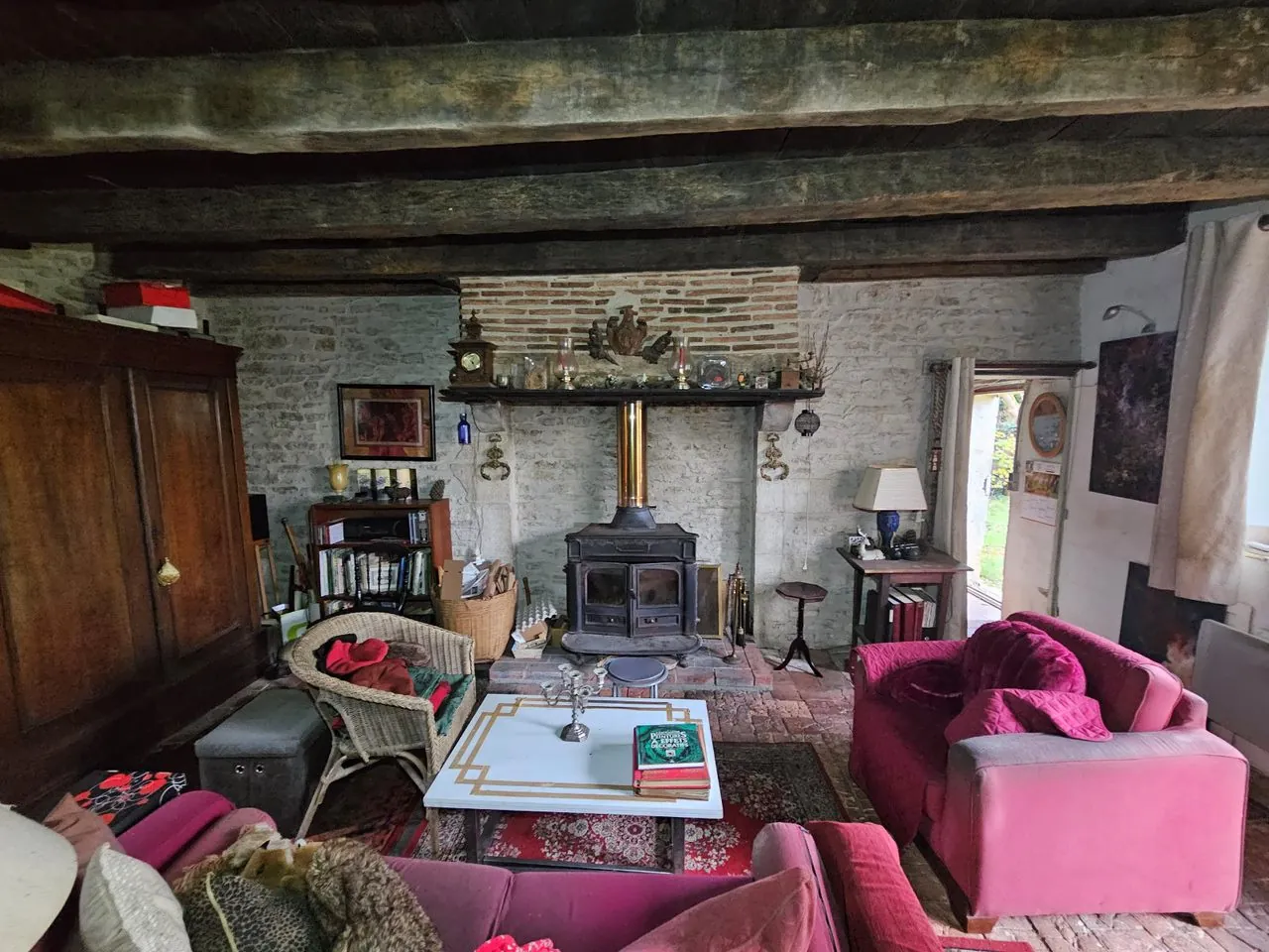 Maison à Bannegon avec jardin, dépendances et garage – investissement à ne pas manquer 