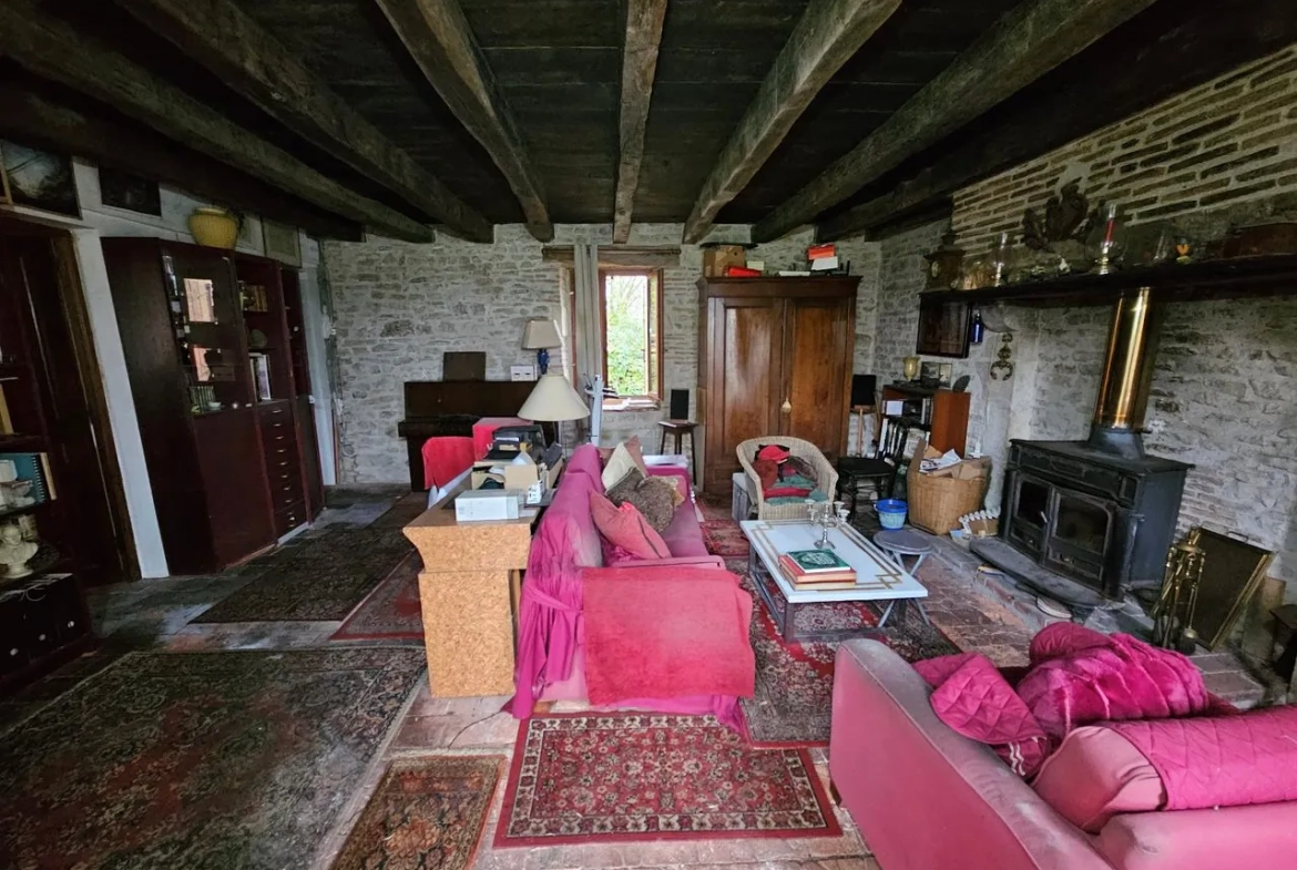 Maison à Bannegon avec jardin, dépendances et garage – investissement à ne pas manquer 