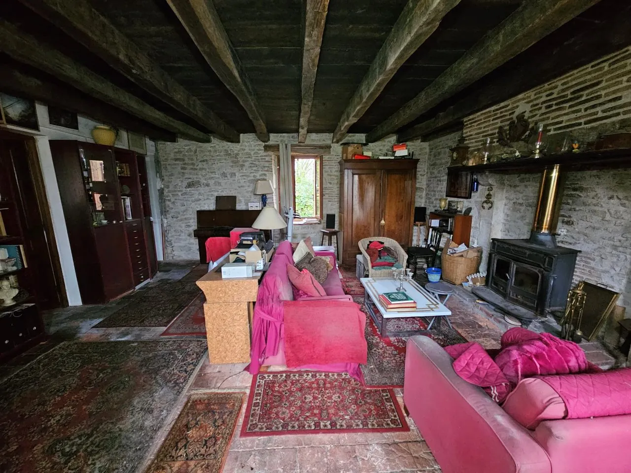 Maison à Bannegon avec jardin, dépendances et garage – investissement à ne pas manquer 