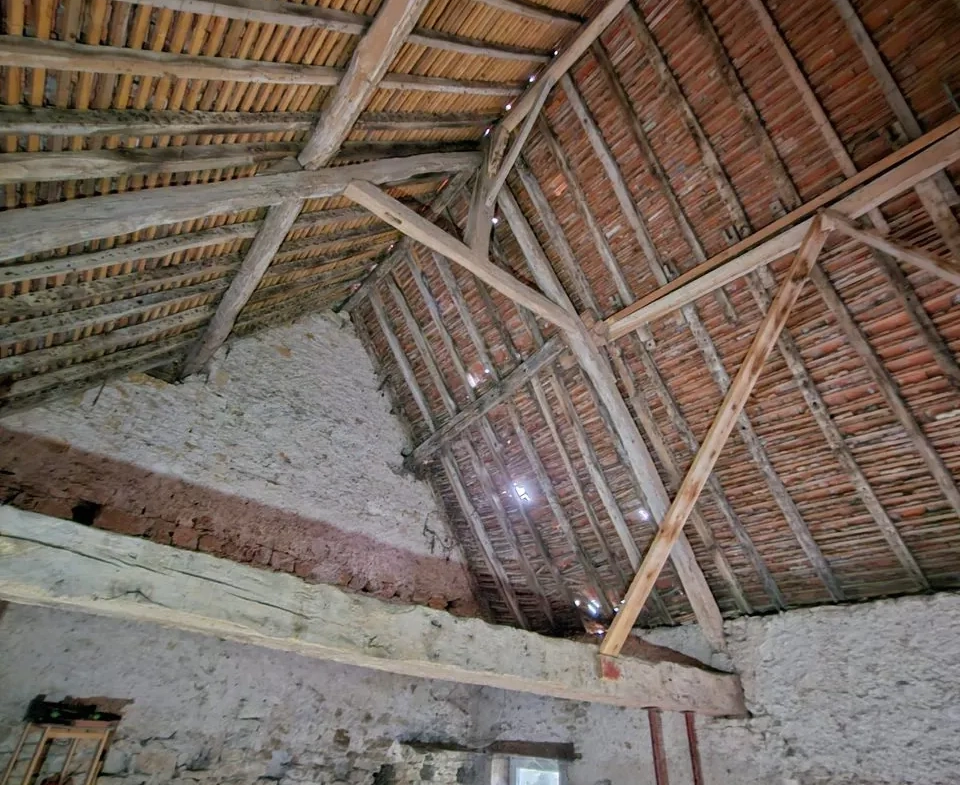 Maison à Bannegon avec jardin, dépendances et garage – investissement à ne pas manquer 