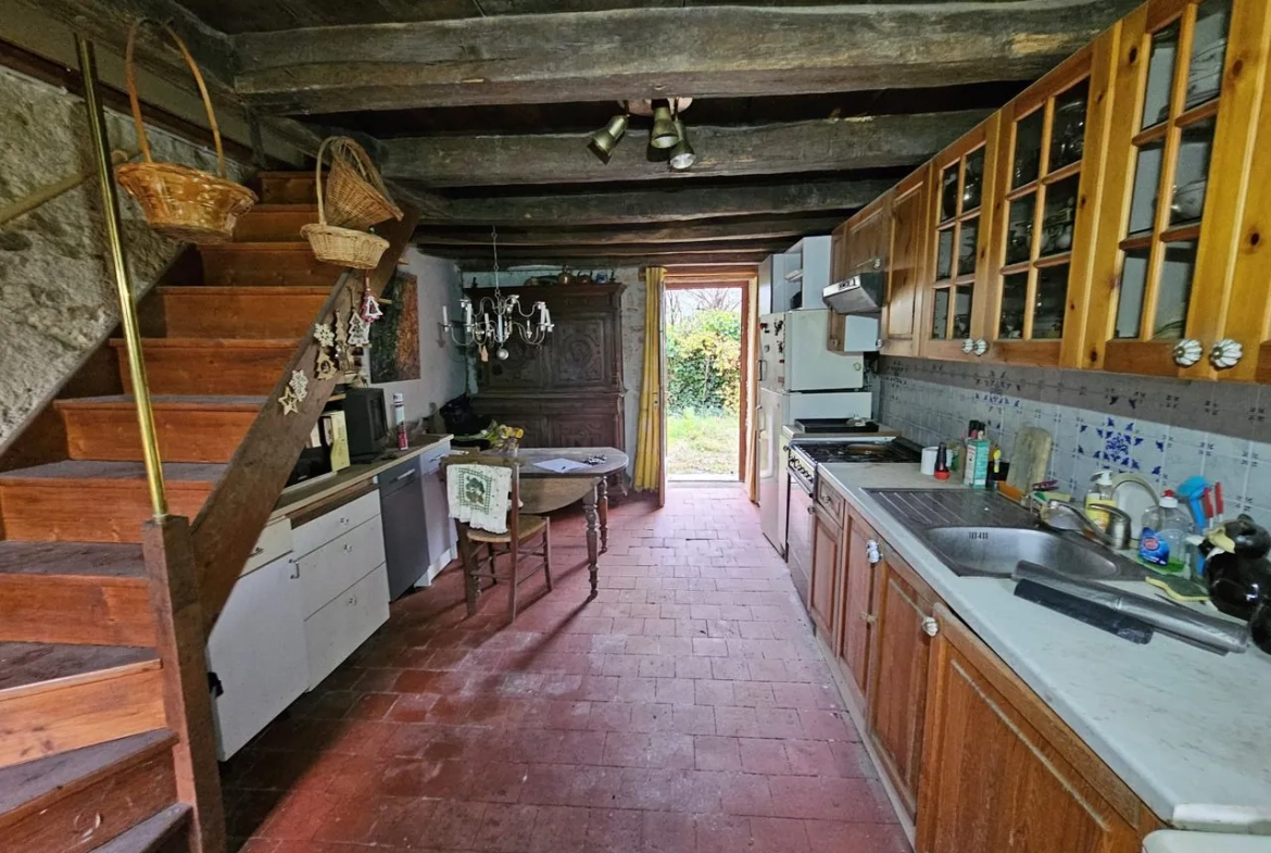 Maison à Bannegon avec jardin, dépendances et garage – investissement à ne pas manquer 