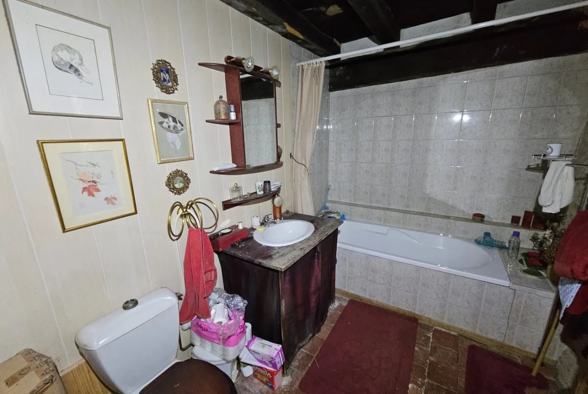 Maison à Bannegon avec jardin, dépendances et garage – investissement à ne pas manquer 