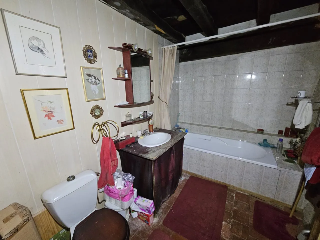 Maison à Bannegon avec jardin, dépendances et garage – investissement à ne pas manquer 