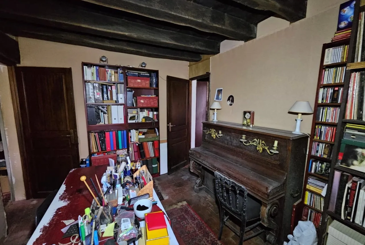 Maison à Bannegon avec jardin, dépendances et garage – investissement à ne pas manquer 