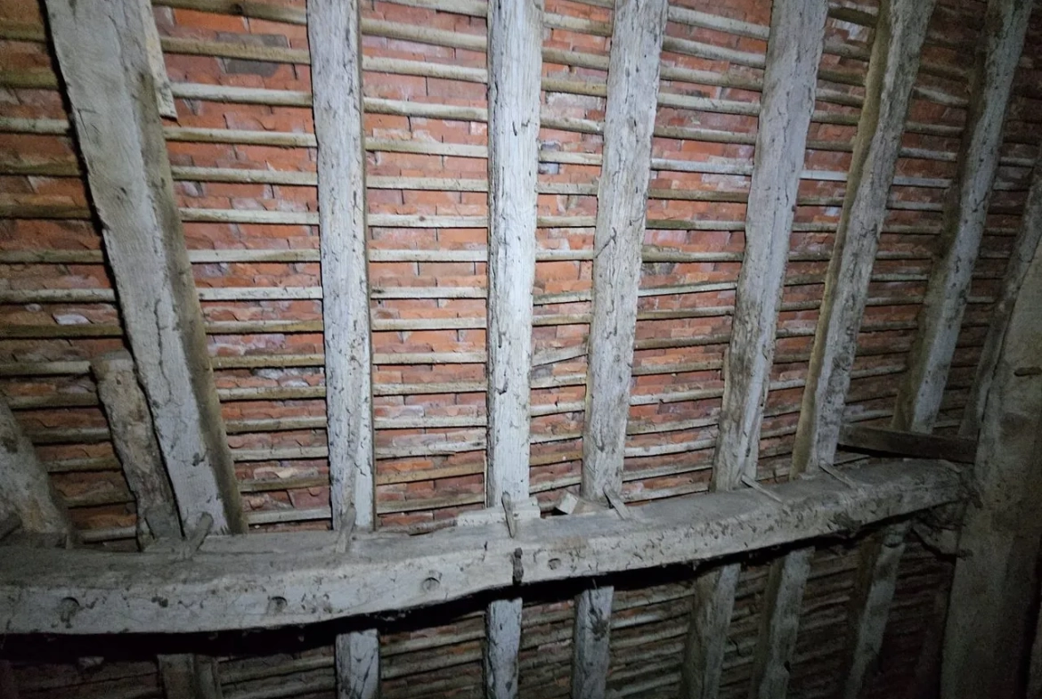 Maison à Bannegon avec jardin, dépendances et garage – investissement à ne pas manquer 