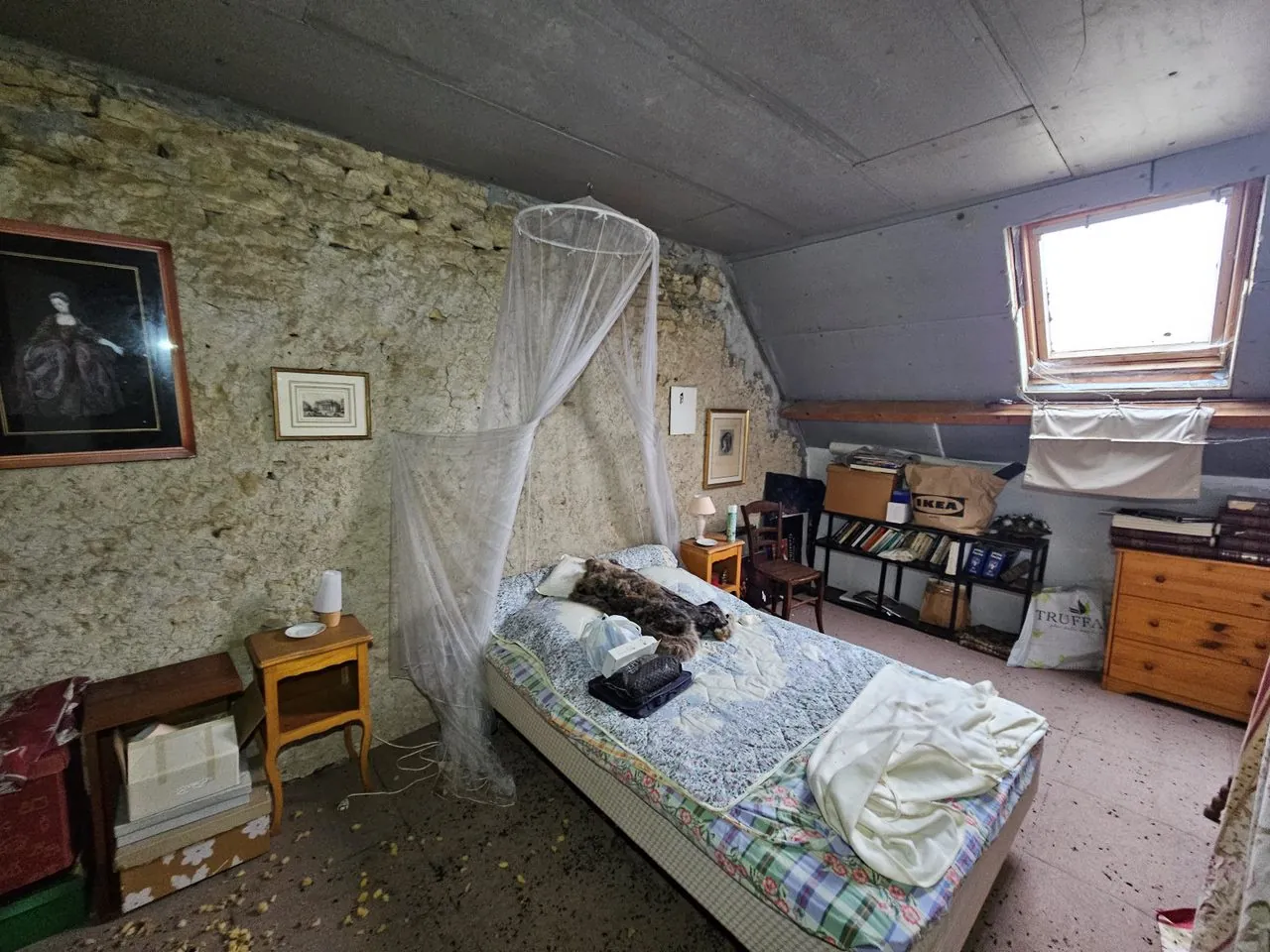 Maison à Bannegon avec jardin, dépendances et garage – investissement à ne pas manquer 