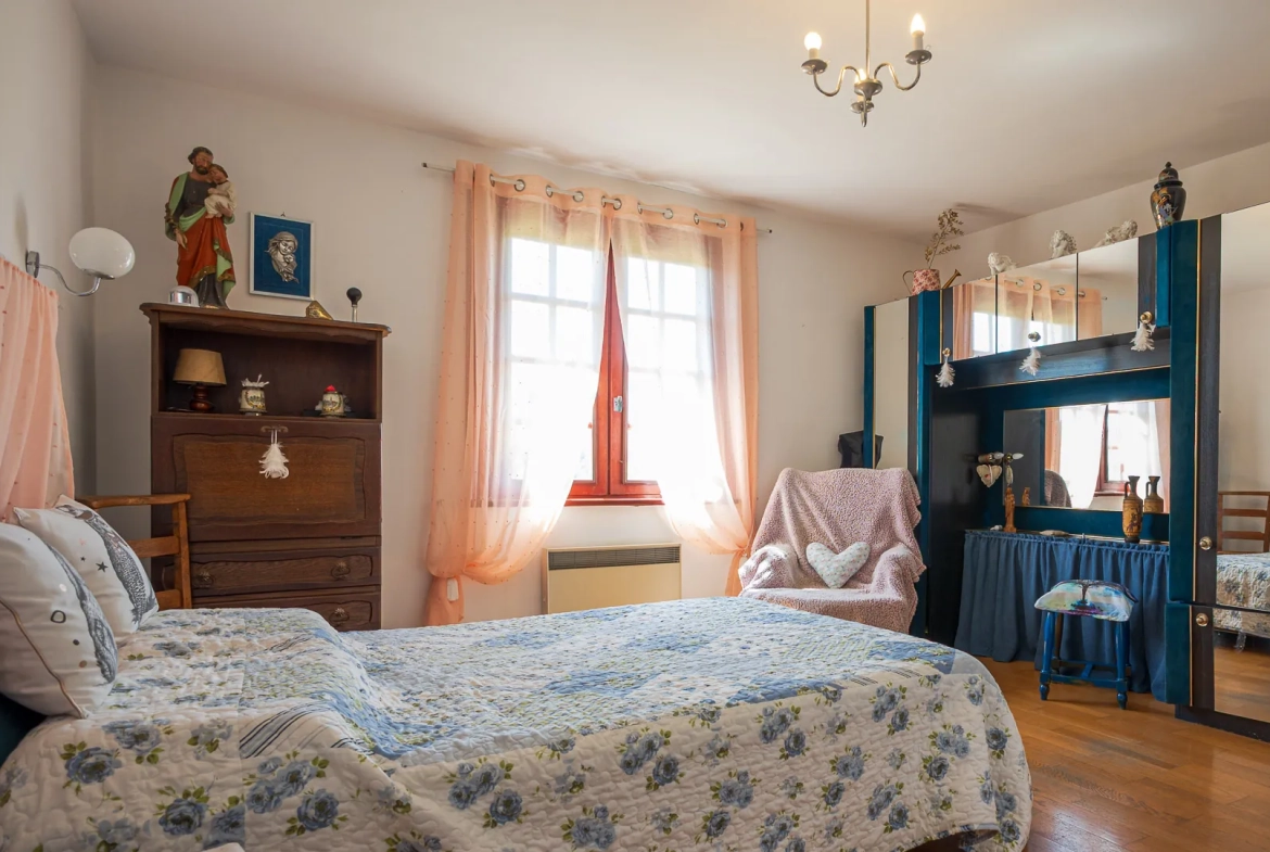 Grande villa à Caunes Minervois avec vue sur montagne et garage 