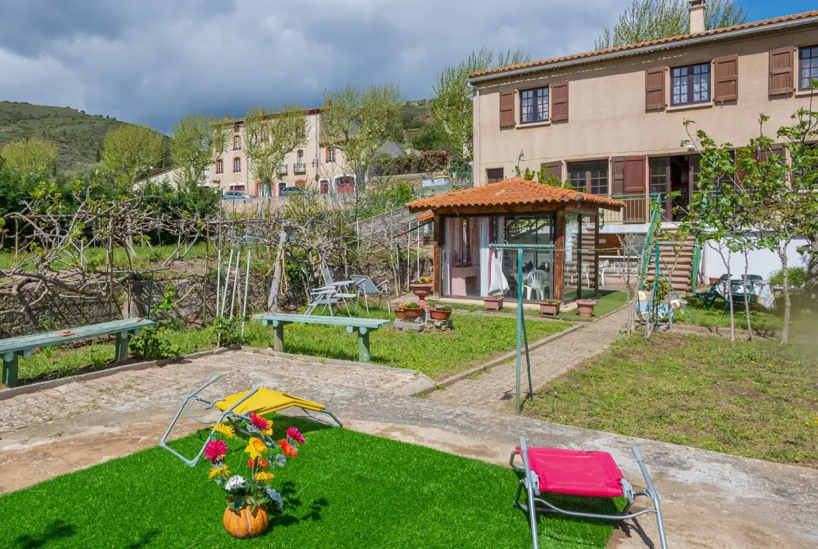Grande villa à Caunes Minervois avec vue sur montagne et garage 