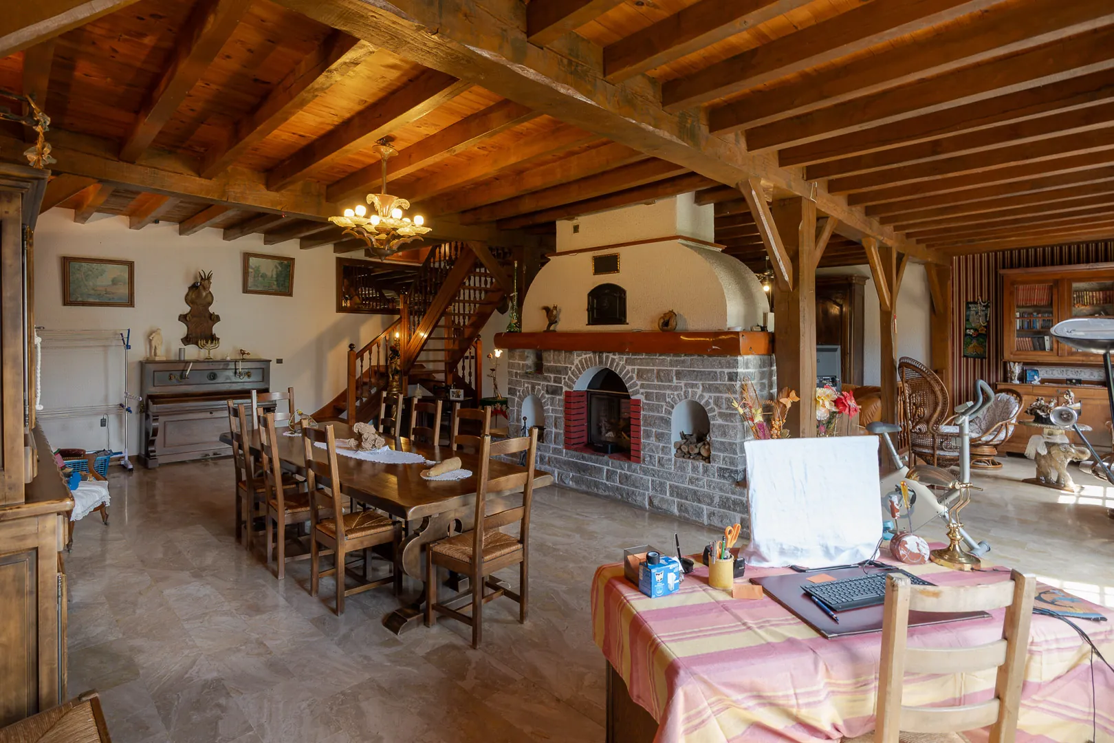 Grande villa à Caunes Minervois avec vue sur montagne et garage 