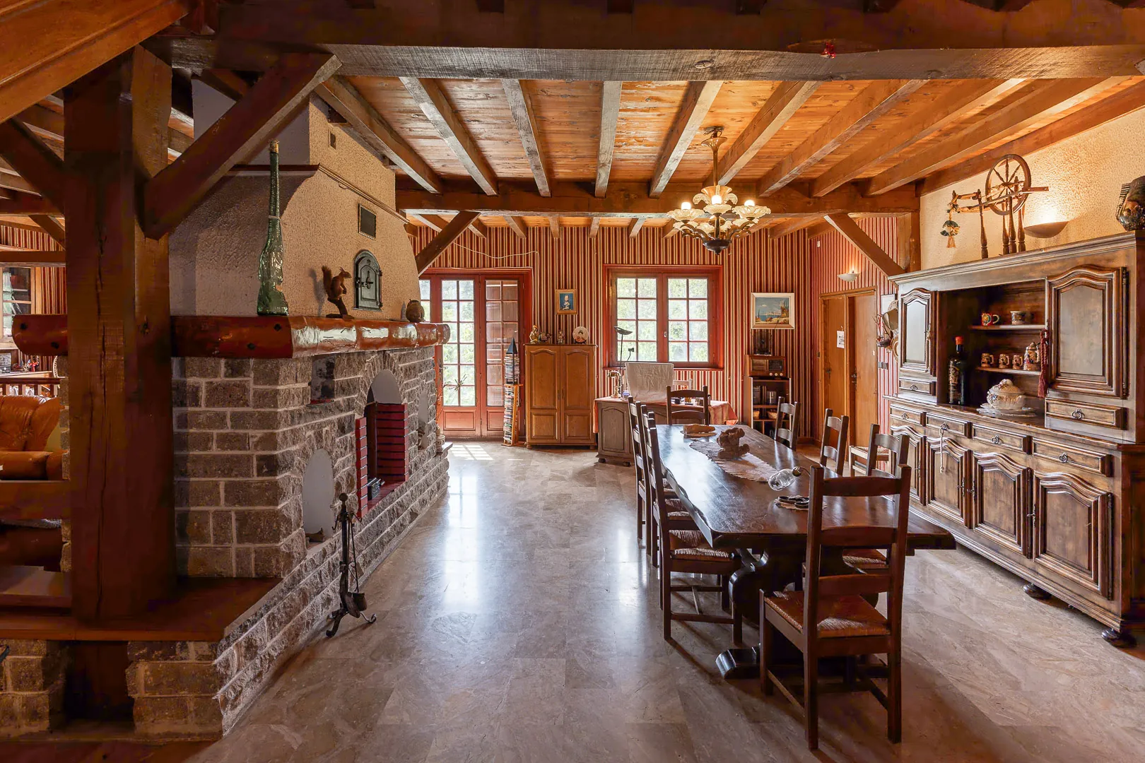 Grande villa à Caunes Minervois avec vue sur montagne et garage 