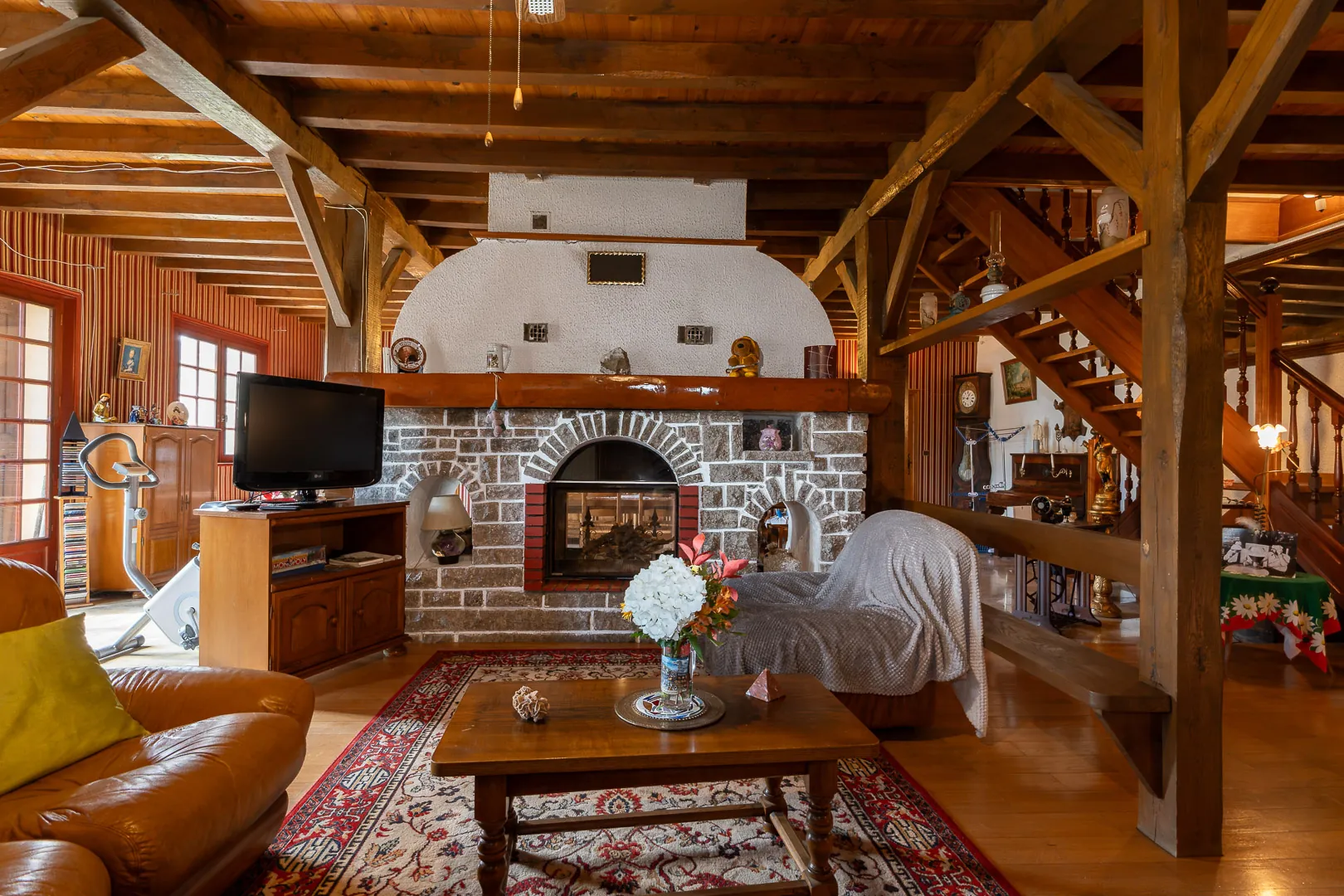 Grande villa à Caunes Minervois avec vue sur montagne et garage 