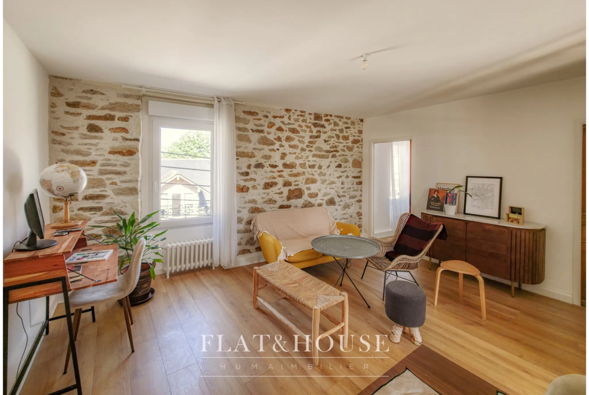 Charmant T2 de 42m² avec grenier aménageable à Nantes Mellinet 