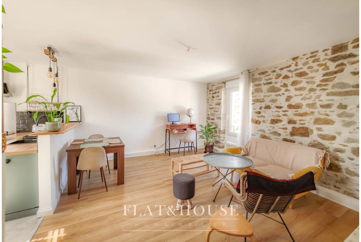 Charmant T2 de 42m² avec grenier aménageable à Nantes Mellinet 