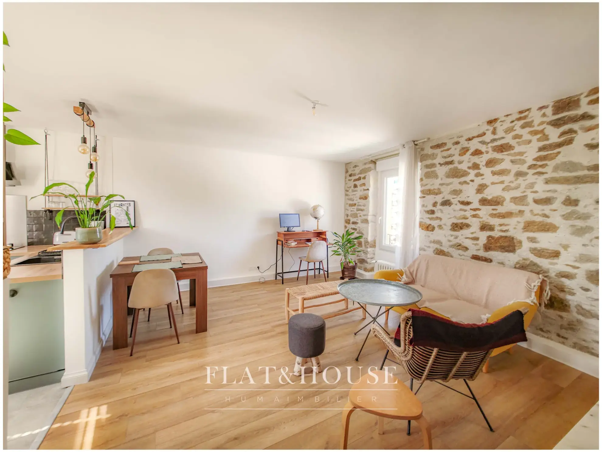 Charmant T2 de 42m² avec grenier aménageable à Nantes Mellinet 